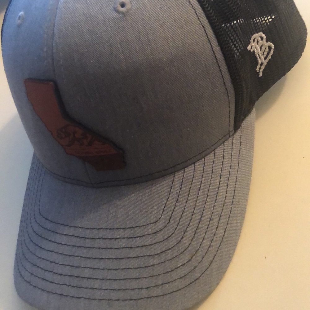 Branded bills trucker hat California Republic new men’s